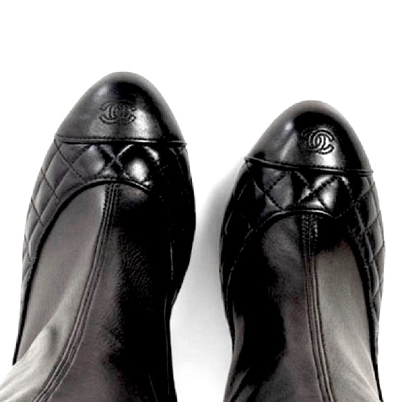 Like New CHANEL CC Knee Hi Leather Heeled Boot, 39.5, Rare - Picture 5 of 9